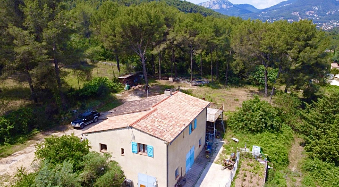 Maison 4 pièces 110 m² · au Revest-les-Eaux · 110 m² · 549 000 €