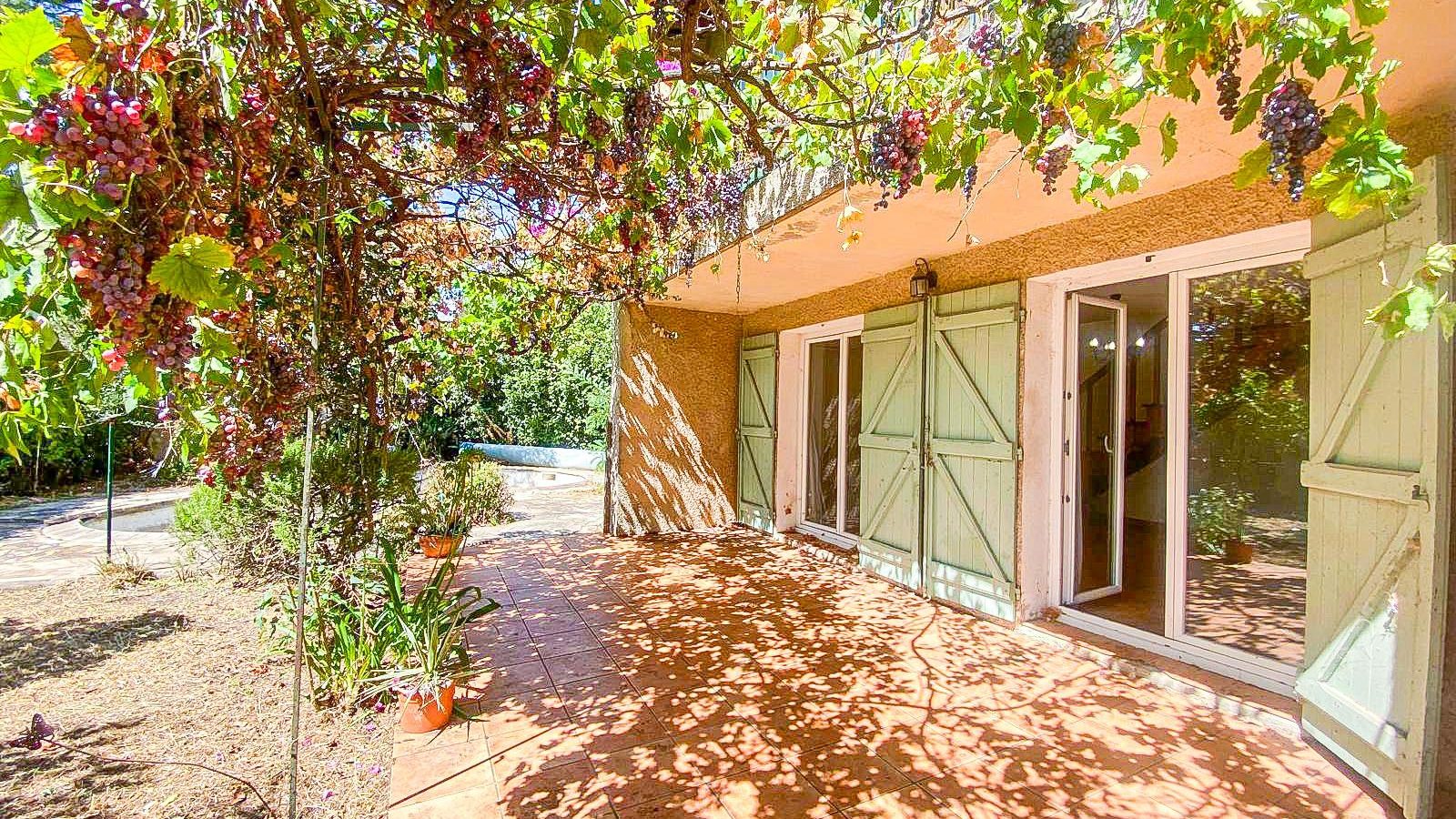 La Garde - Sainte Marguerite : Villa T5 avec piscine et gara