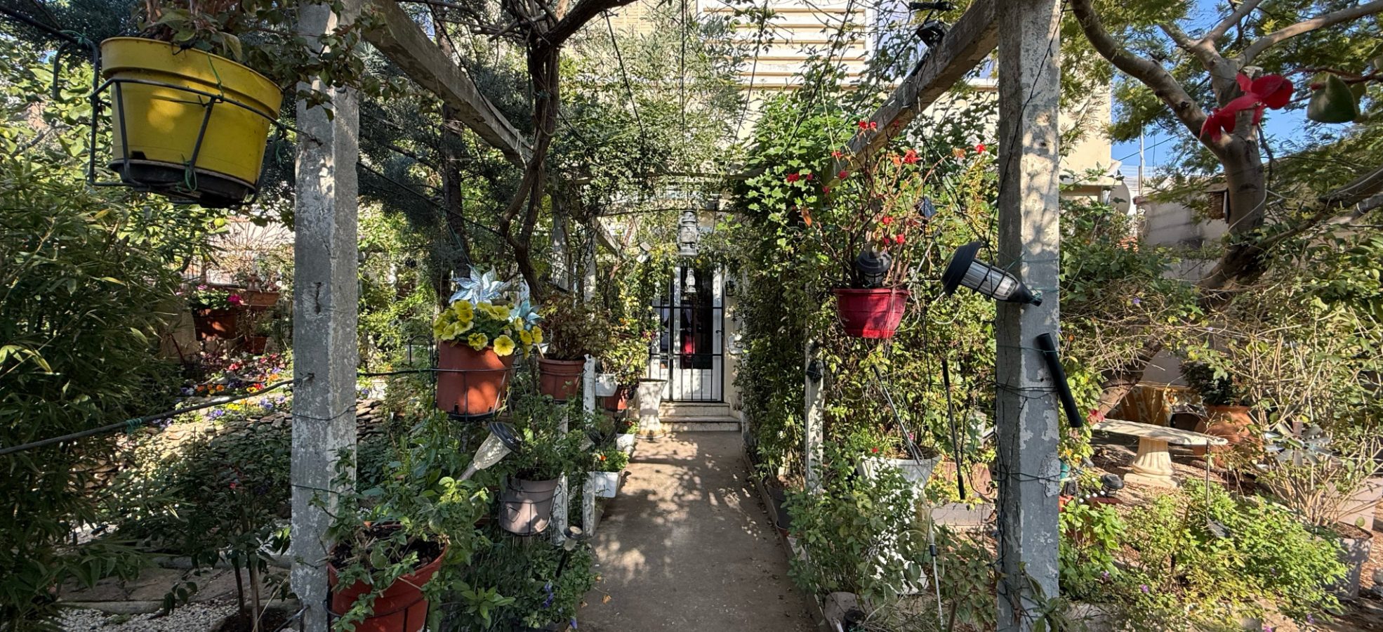 T2 à rénover-Quartier calme, fort potentiel