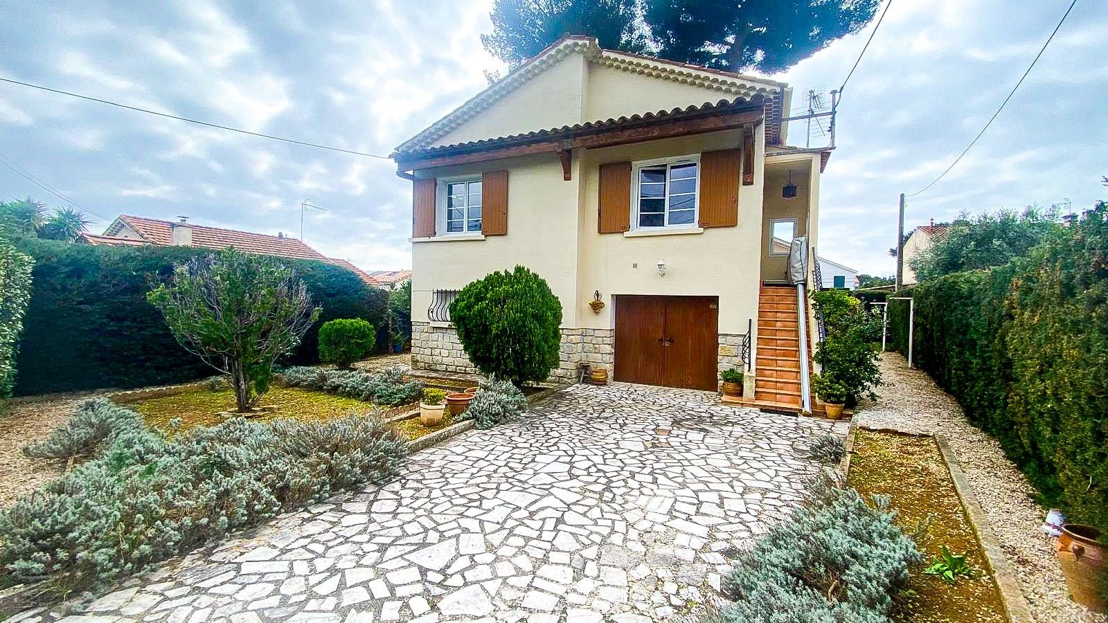 VIAGER MAISON : Toulon - Les Routes