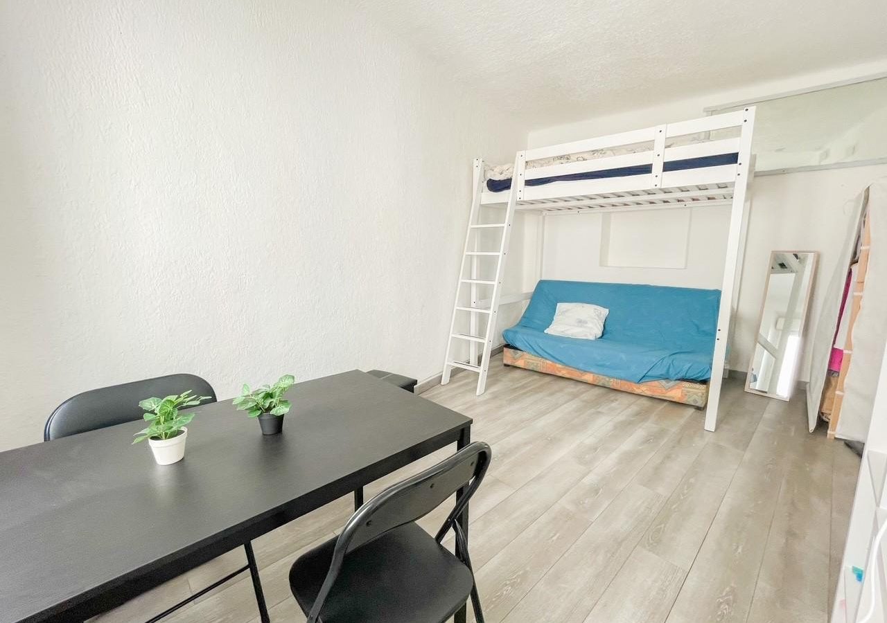Toulon Ouest : Immeuble de rapport avec  2 appartements + lo