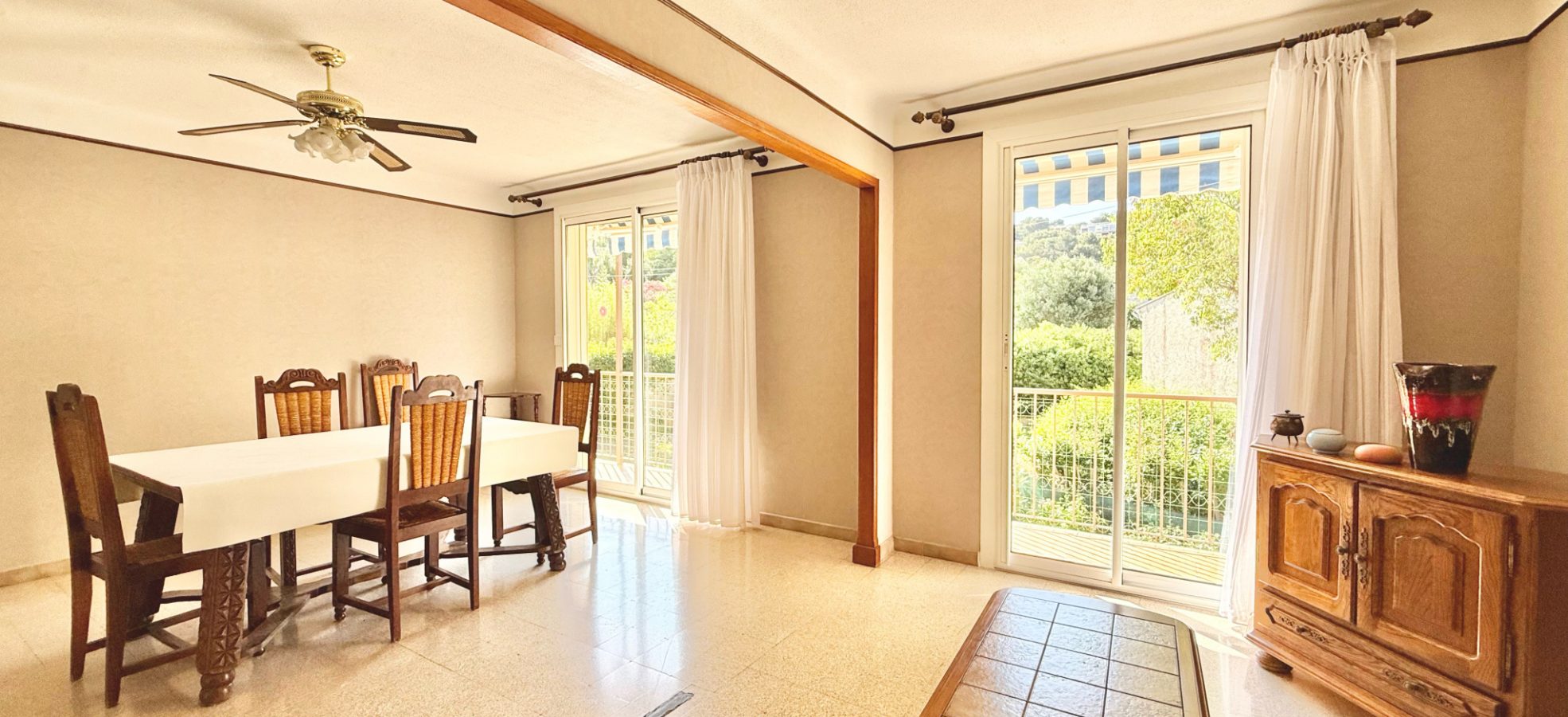 EXCLUSIVITÉ TOULON IMMOBILIER   APPARTEMENT T4 AU COEUR DE SA