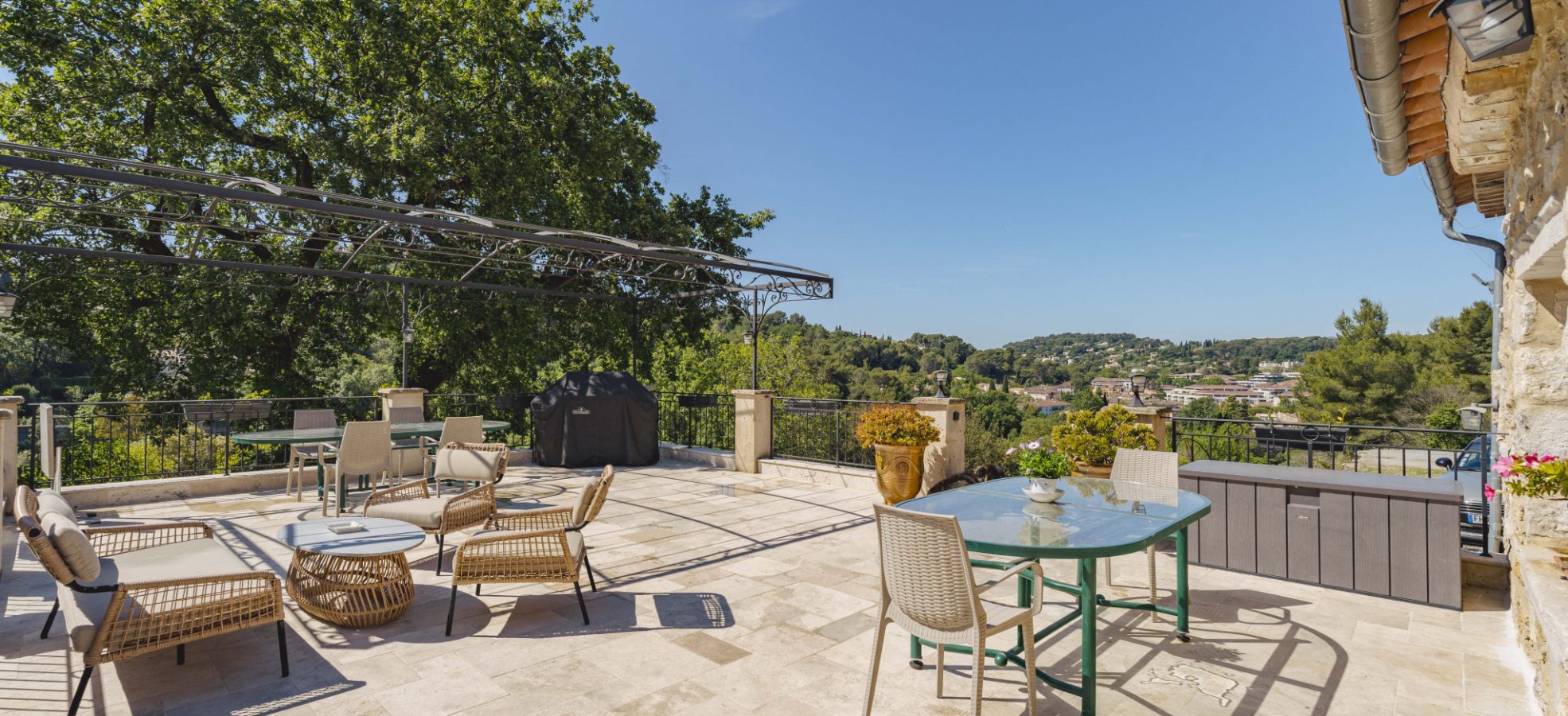À vendre - Authentique mas provençal MOUGINS