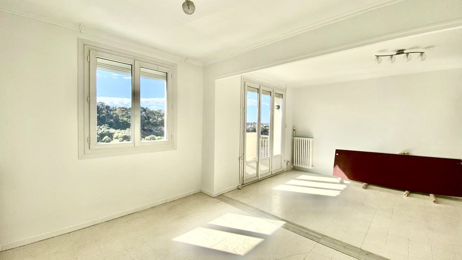 Toulon - Brunet : Appartement T4 avec balcon et parking