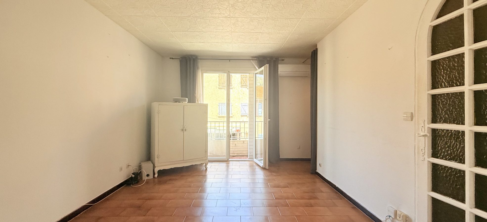 Studio   28 m2   Centre de Carqueiranne   1er étage